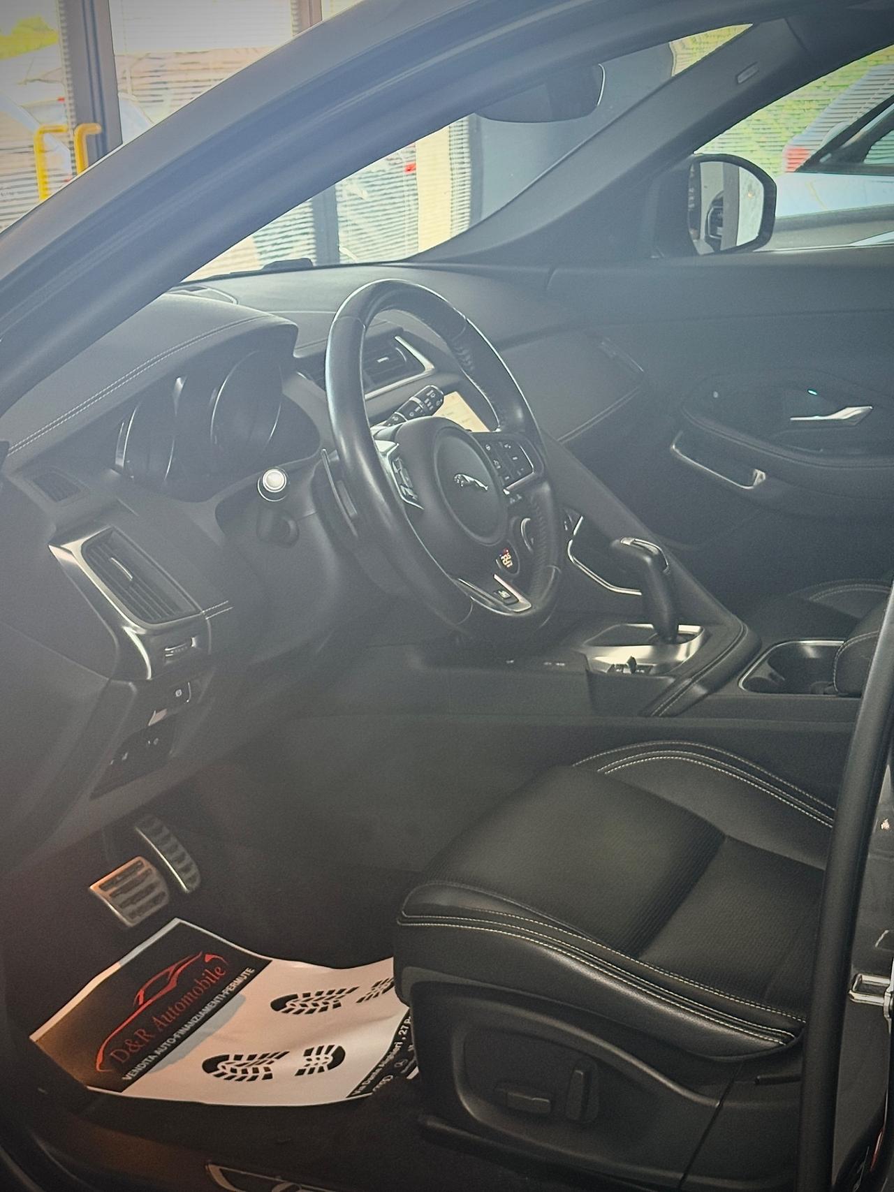Jaguar E-Pace 2.0D 150 CV AWD R-Dynamic S