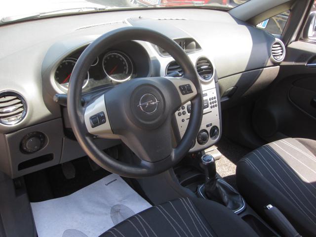 OPEL Corsa 1.2 5 porte Club OK NEOPATENTATI