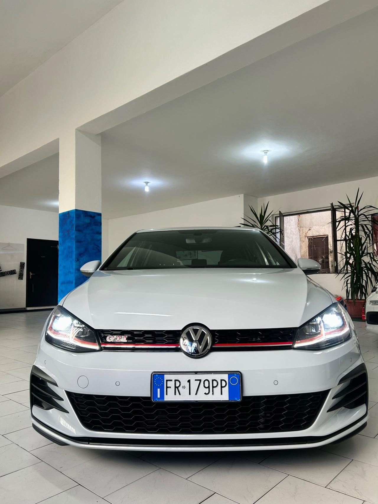 Volkswagen Golf GTI Performance 2.0 245 CV TSI DSG 5p. BMT