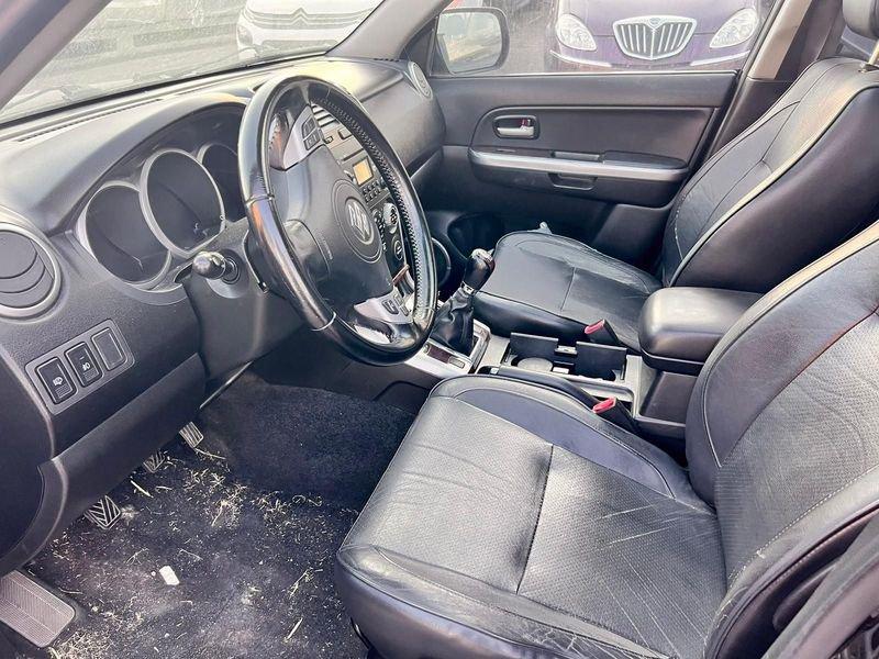Suzuki Grand Vitara Grand Vitara 1.9 DDiS 5 porte Executive LEGGI