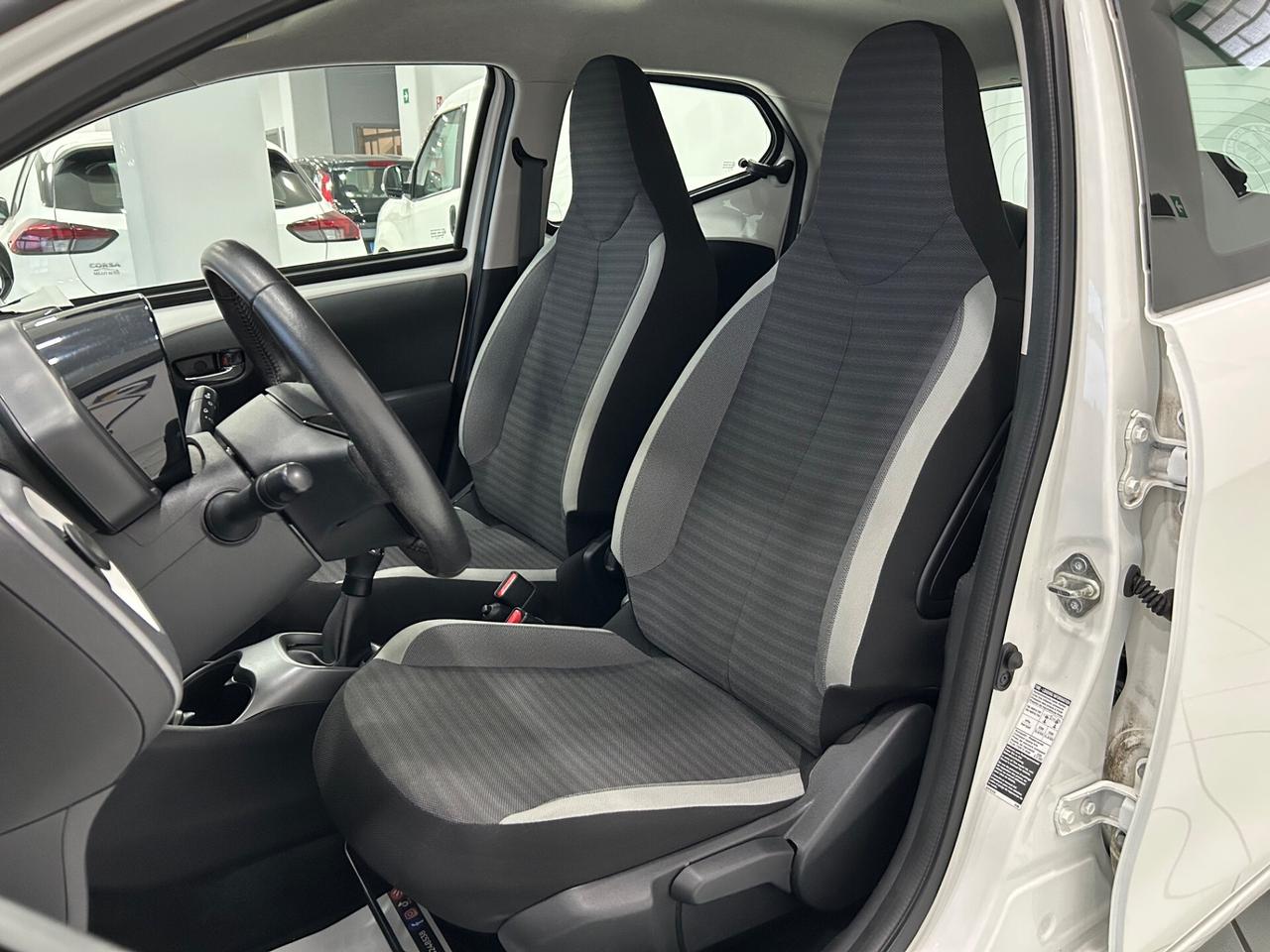 Toyota Aygo 1.0 VVT-i 72 CV 5 porte x-cool
