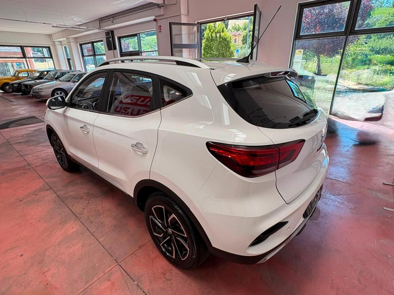 MG ZS benz.1.000 CV 111 Km 53.246 Per NEOPATENTATI Garanzia 12 mesi