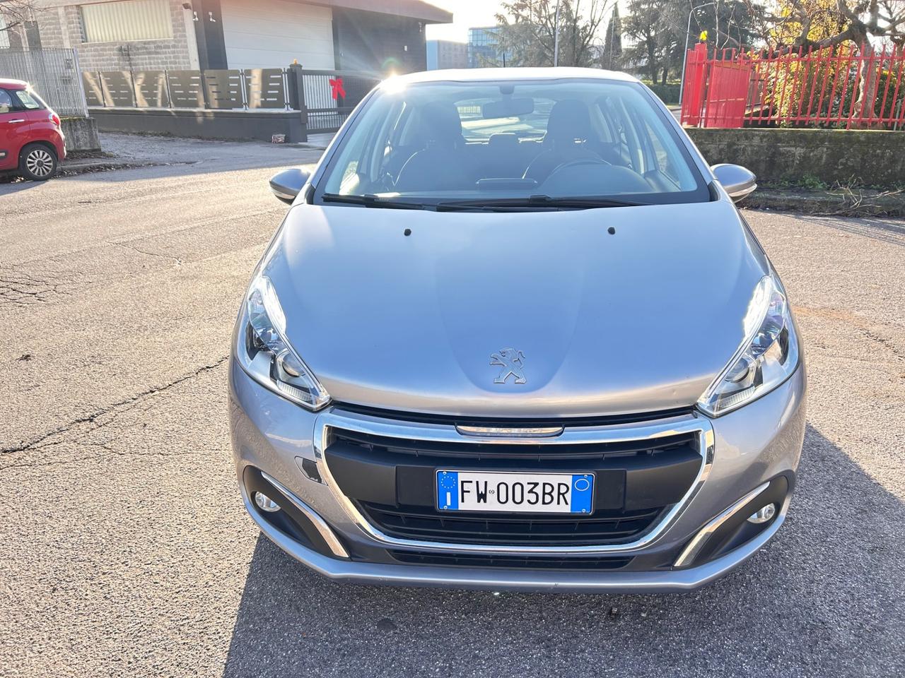Peugeot 208 1200 ALLURE neopatentati 90000 km