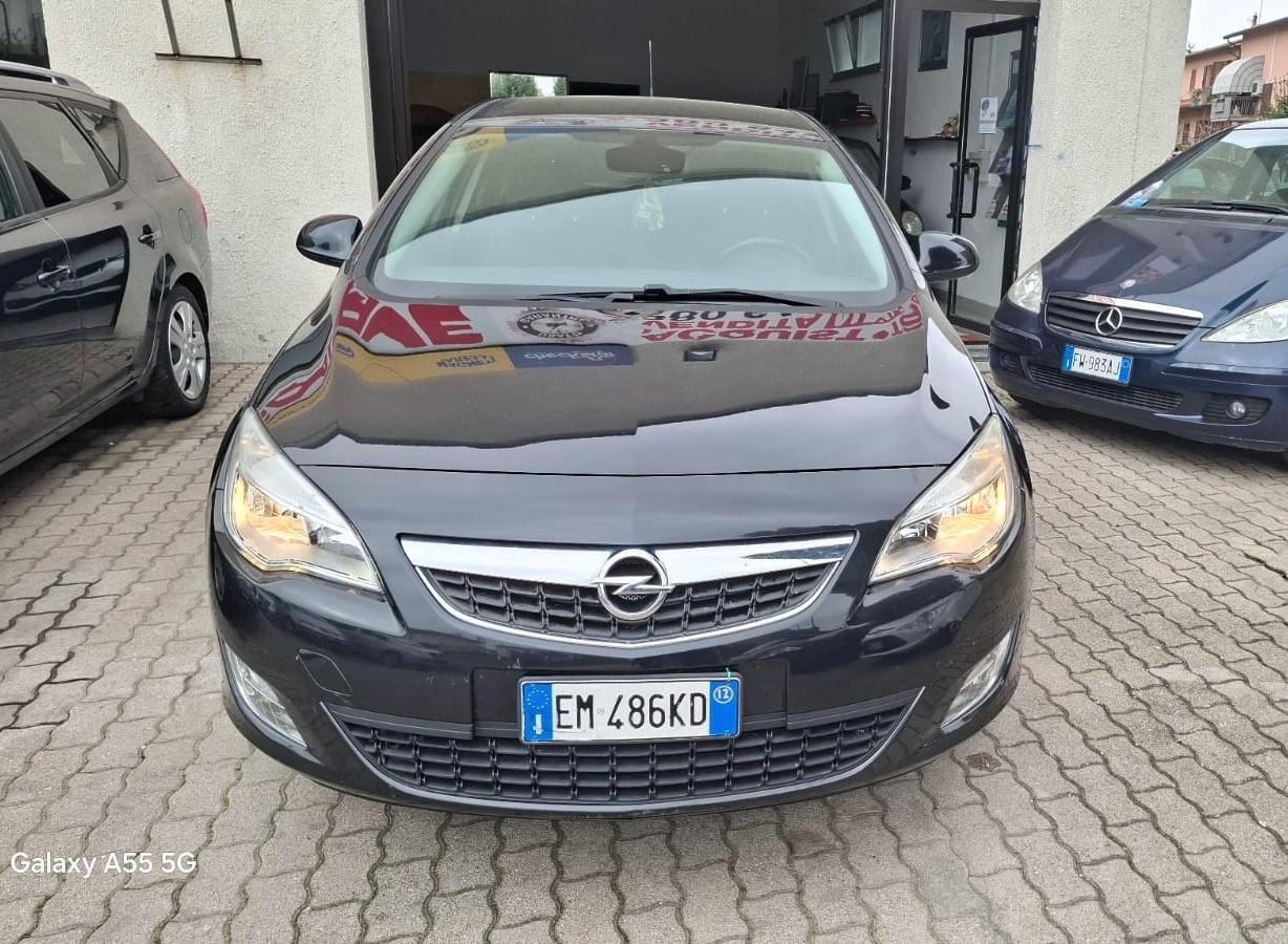 Opel Astra 1.4 Turbo 140CV 5 porte GPL Tech Cosmo