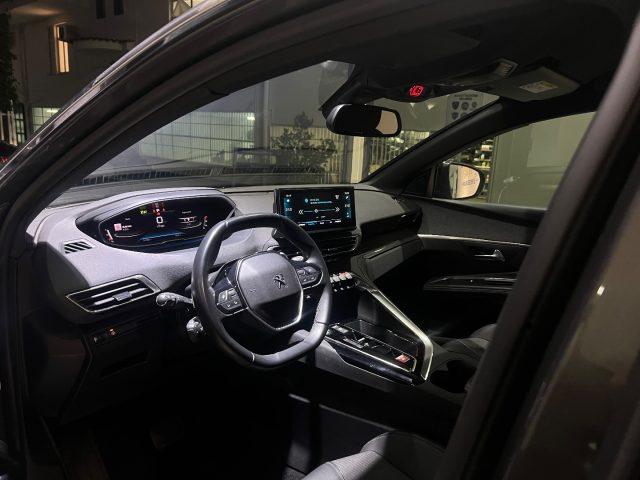 PEUGEOT 5008 BlueHDi 130 S&S EAT8 Allure Pack da?259,00 mensili