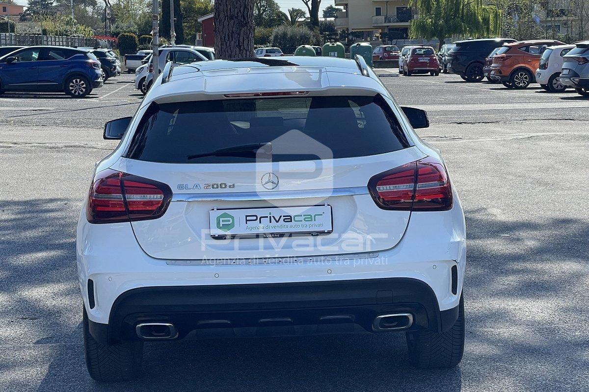 MERCEDES GLA 200 d Automatic Premium