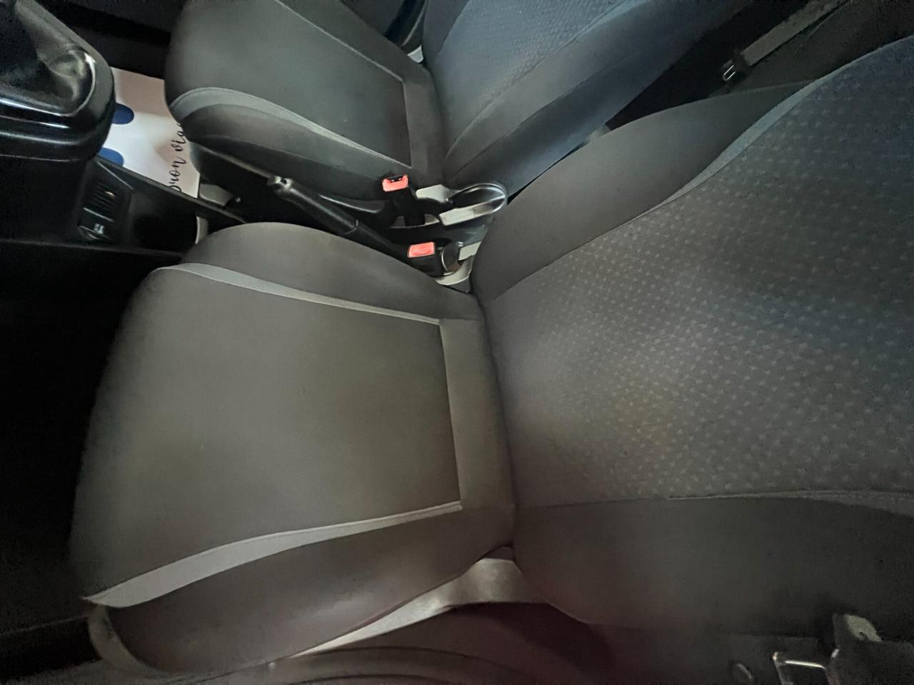 Lancia Ypsilon 1.2 69 CV 5 porte GPL Ecochic Silver
