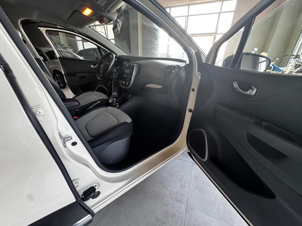 RENAULT CAPTUR 1.5 DCI R CAMBIO AUTOMATICO NEOPATENTATI