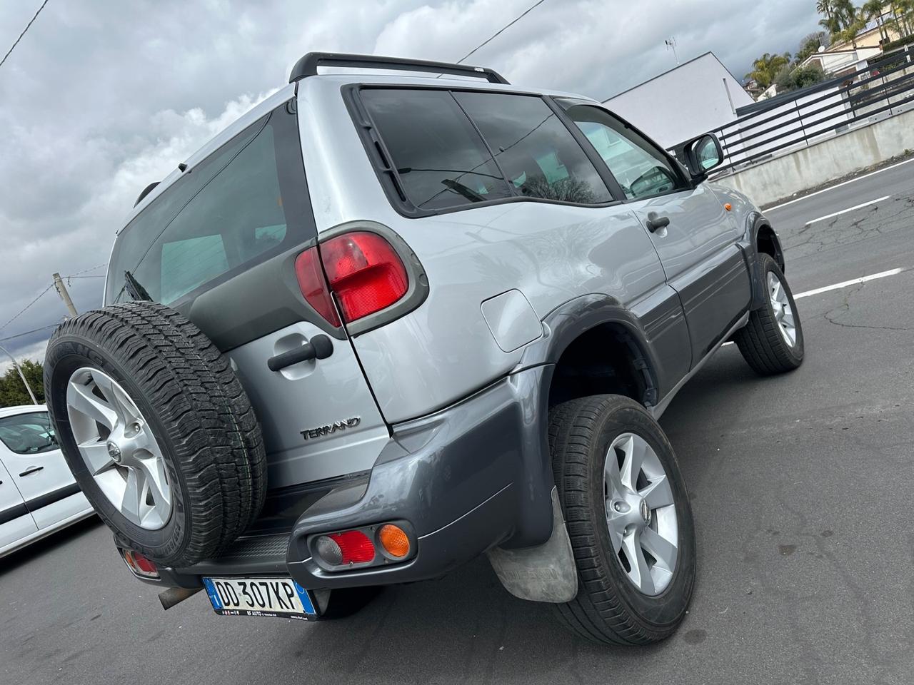Nissan Terrano II 2.7 Tdi 3 porte Hard Top Sport