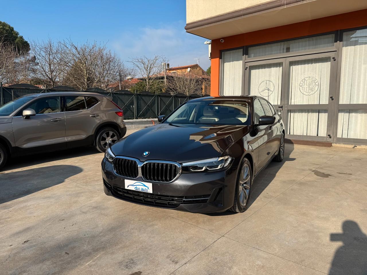 BMW 518 D Berlina modello Luxury