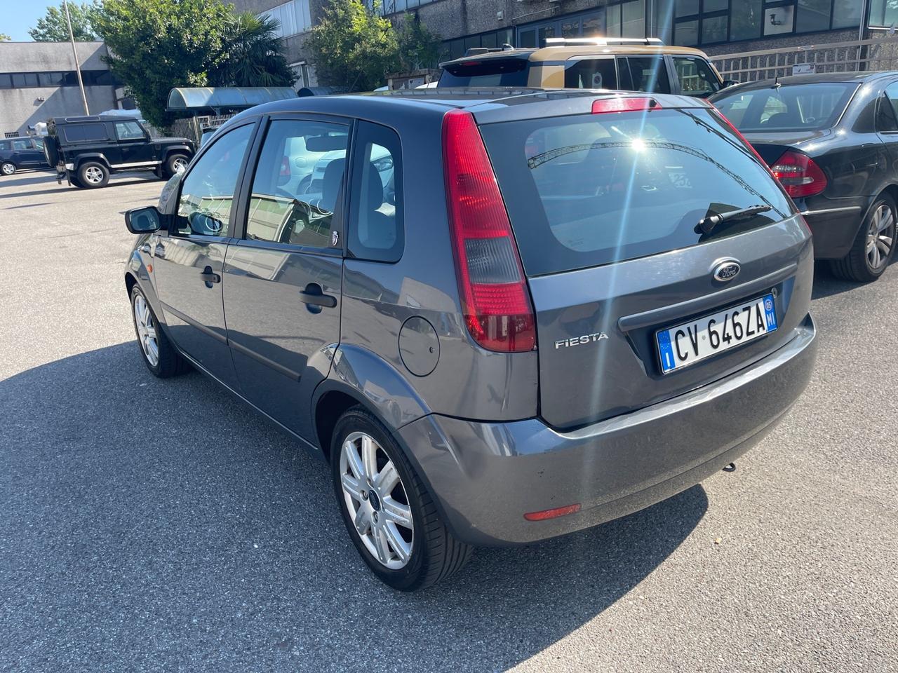 Ford Fiesta 1.2 16V 5p.Ghia euro4 neopatentati