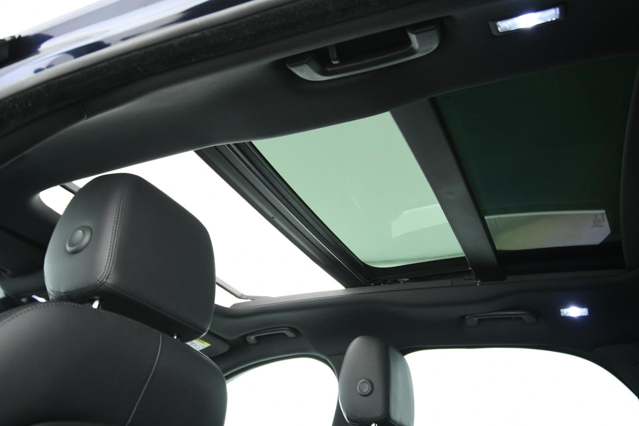 JAGUAR F-Pace 2.0d i4 Portfolio 180cv auto TETTO PANO+CAMERA+APP CONNECT