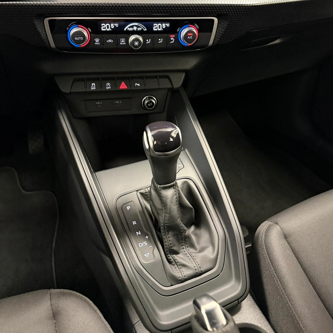 Audi A1 allstreet 35 TFSI S tronic Identity Contrast