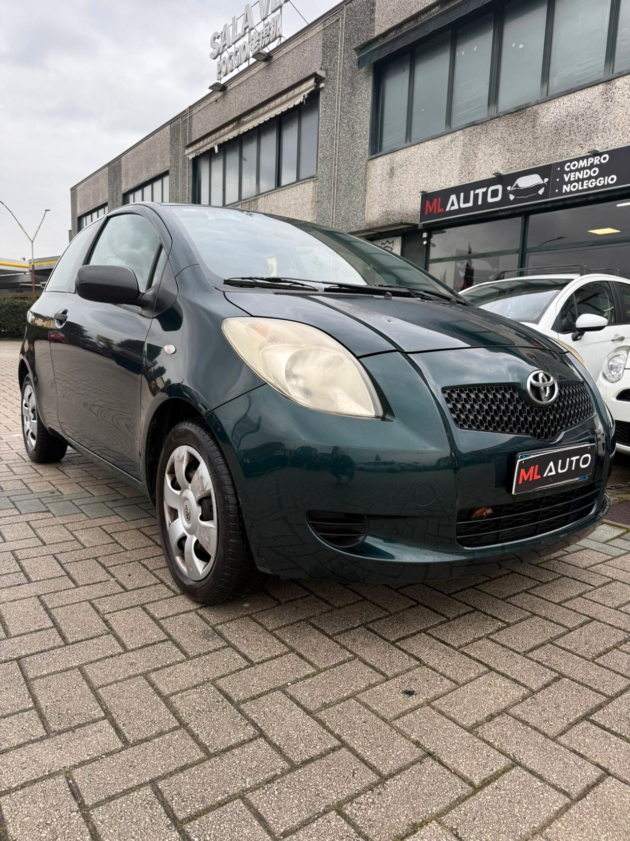 Toyota Yaris 1.3 3 porte Luna - OK NEOPATENTATO