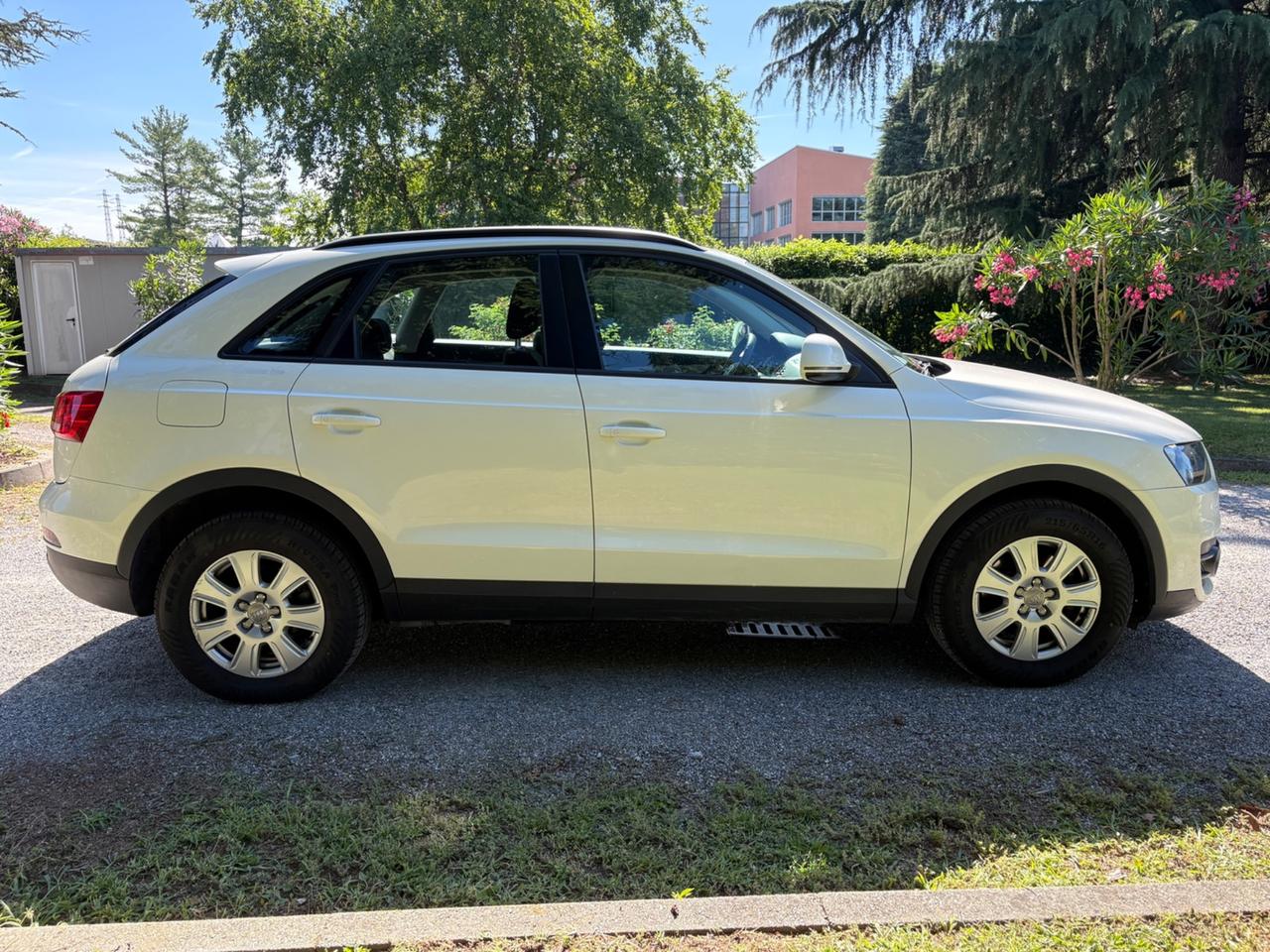 Audi Q3 2.0 TDI quattro S tronic Business