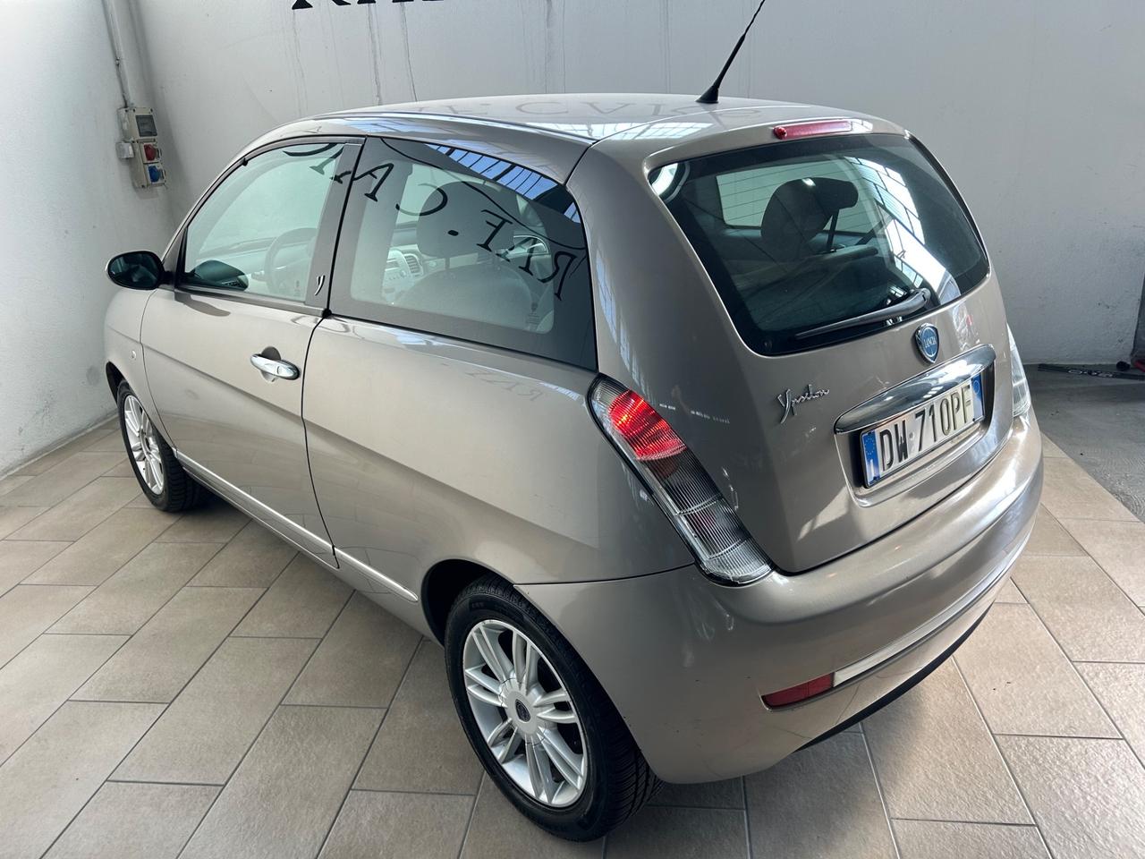 Lancia Ypsilon 1.2 Versus
