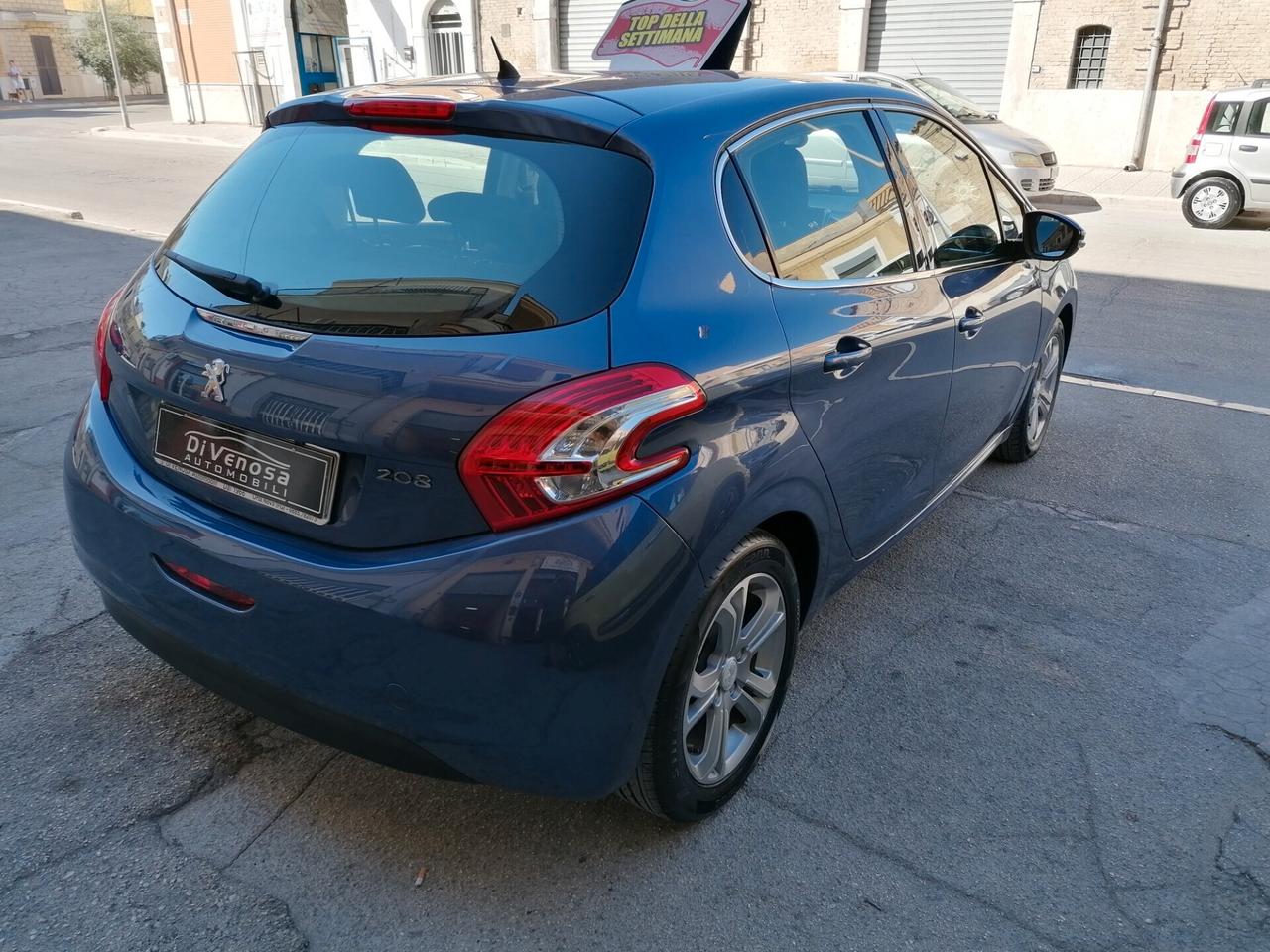 Peugeot 208 1.4 HDi 68 CV 5 porte Allure