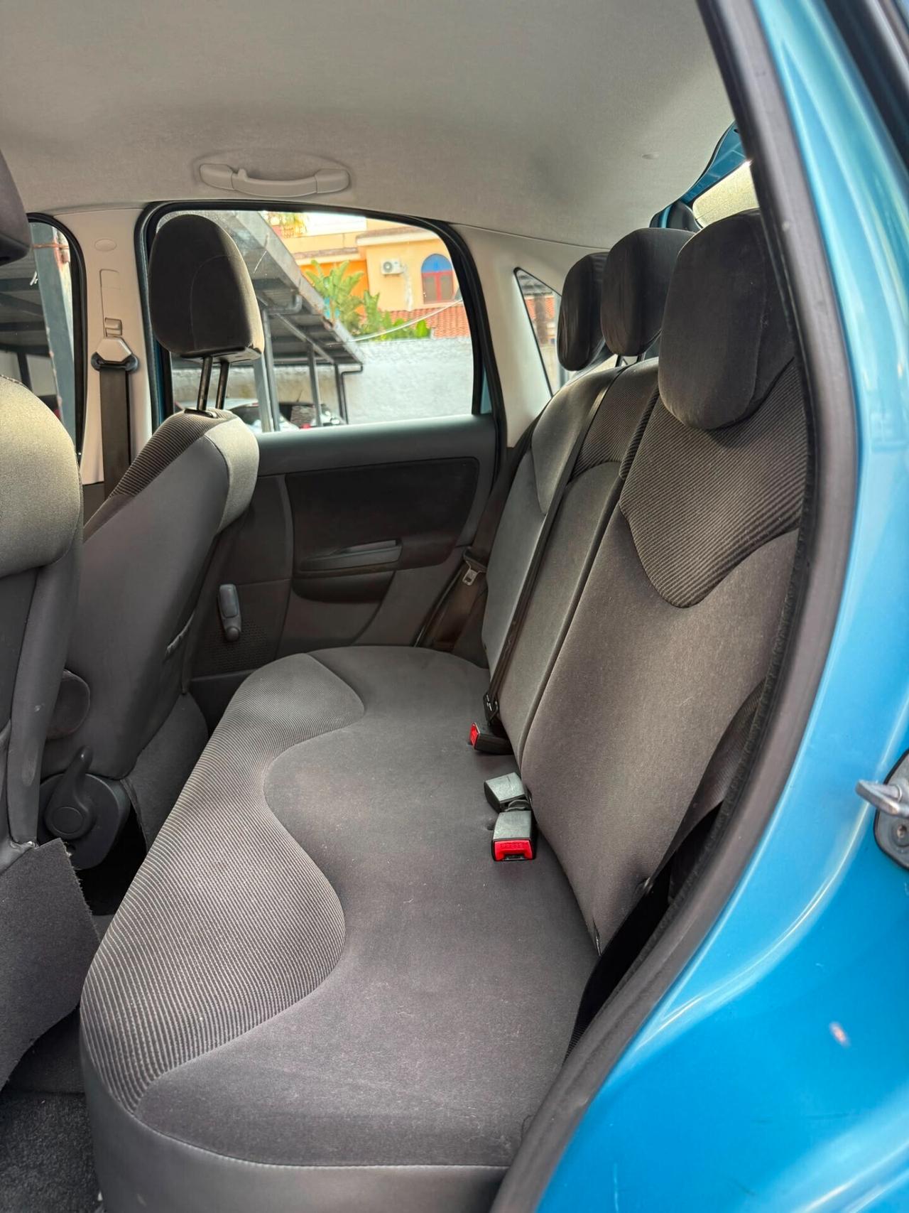 Citroen C3 1.1 airdream Gold by Pinko