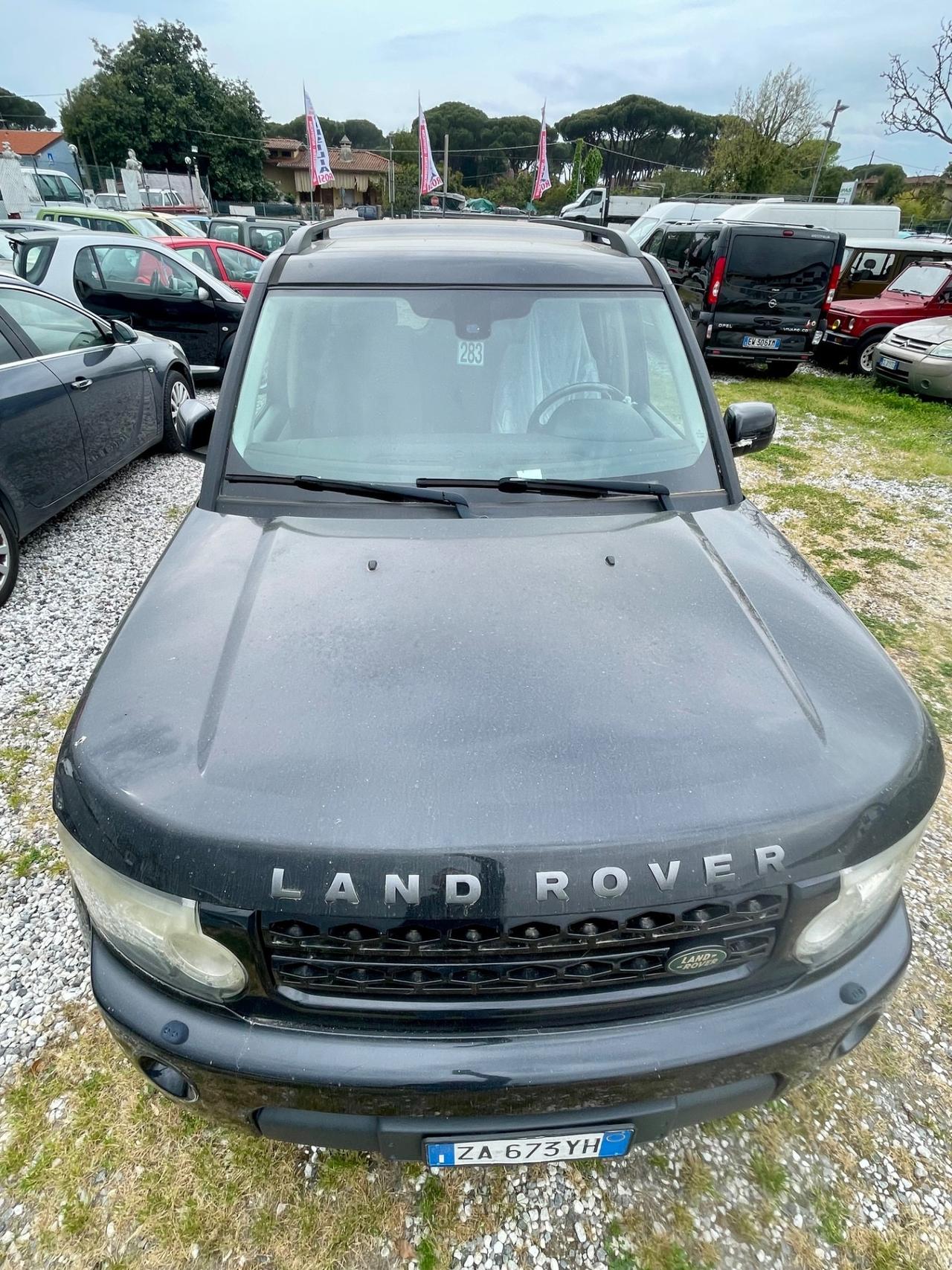 Land Rover Discovery 4 3.0 SDV6 245CV Black&White Limited Edition