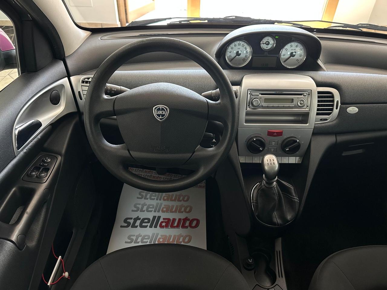 Lancia Ypsilon 1.2 Versus