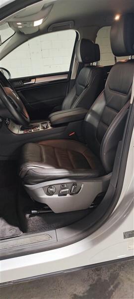 Volkswagen Touareg 3.0 TSI Tiptronic Hybrid 4MOTION