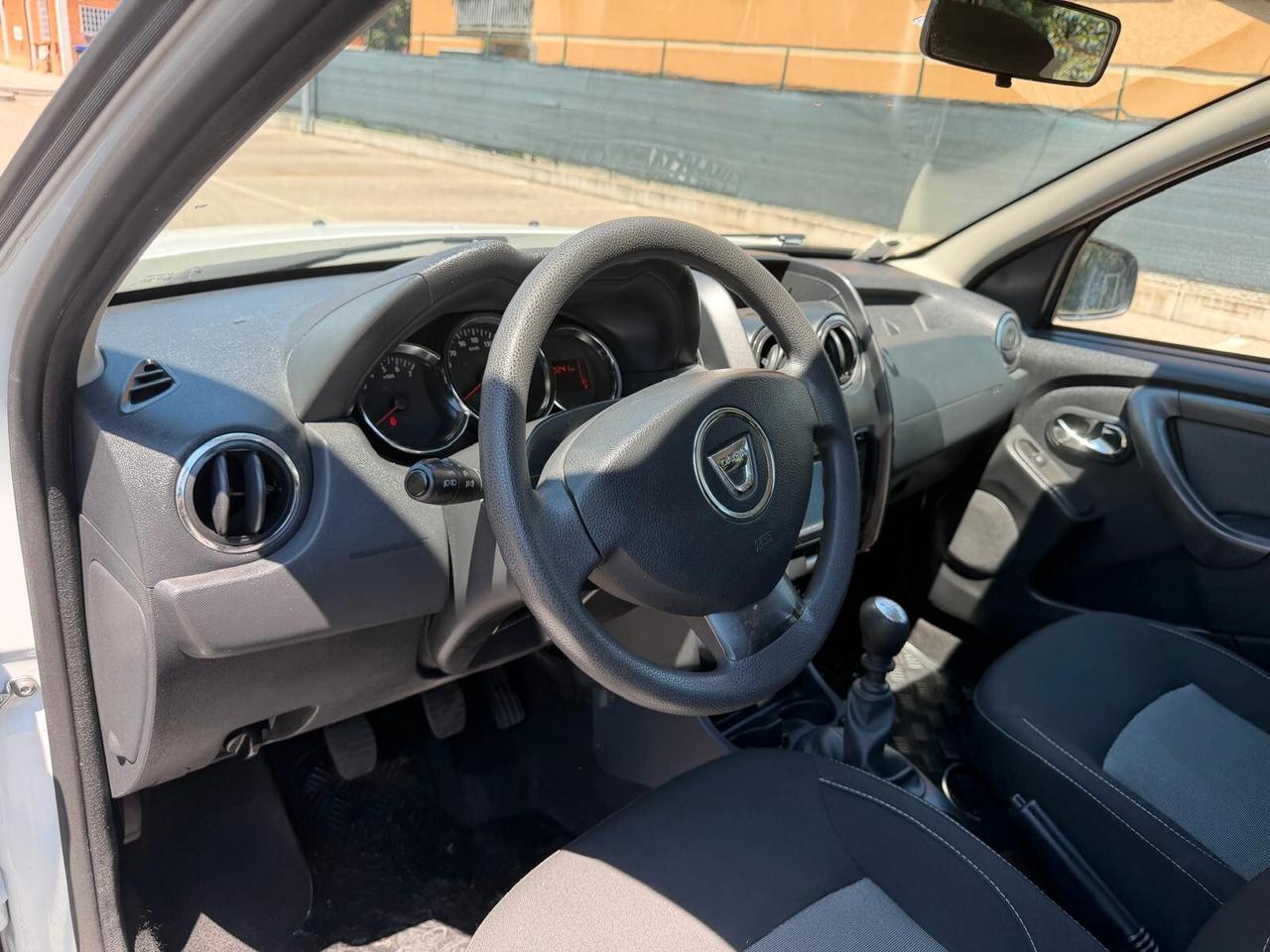 Dacia Duster 1.5 dci - NEOP. - NAV. - 12 MESI DI GARANZIA -