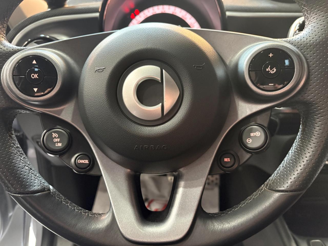 IN ARRIVO - smart forFour EQ Pulse ITALIANA - IN ARRIVO