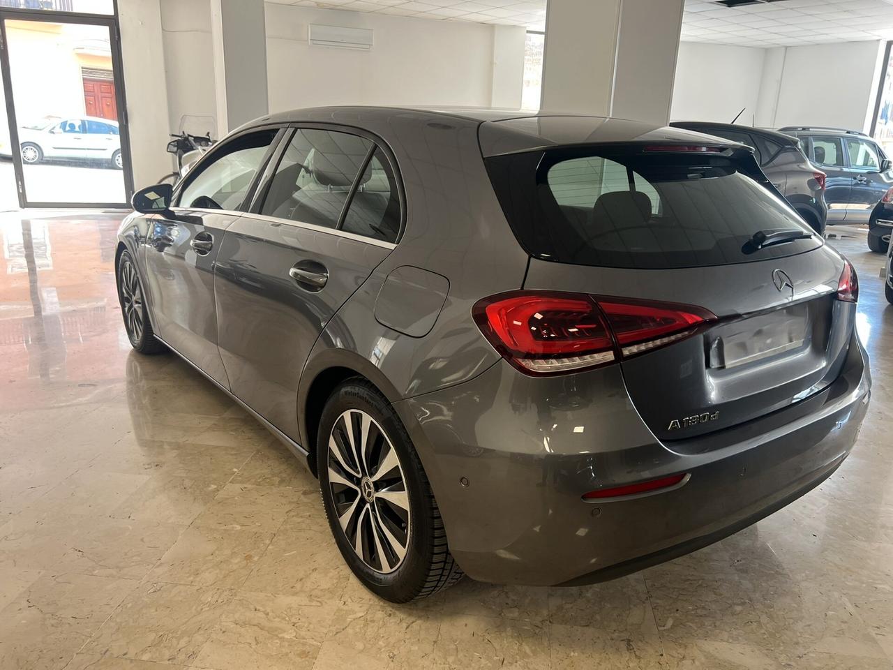 Mercedes-benz A 180 A 180 d Automatic Sport