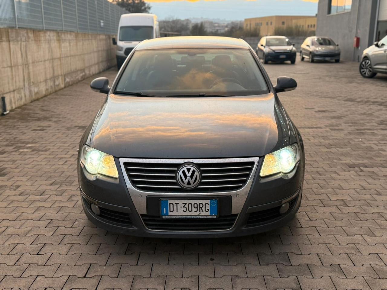 Volkswagen Passat 2.0 TDI 170CV DPF DSG Highline