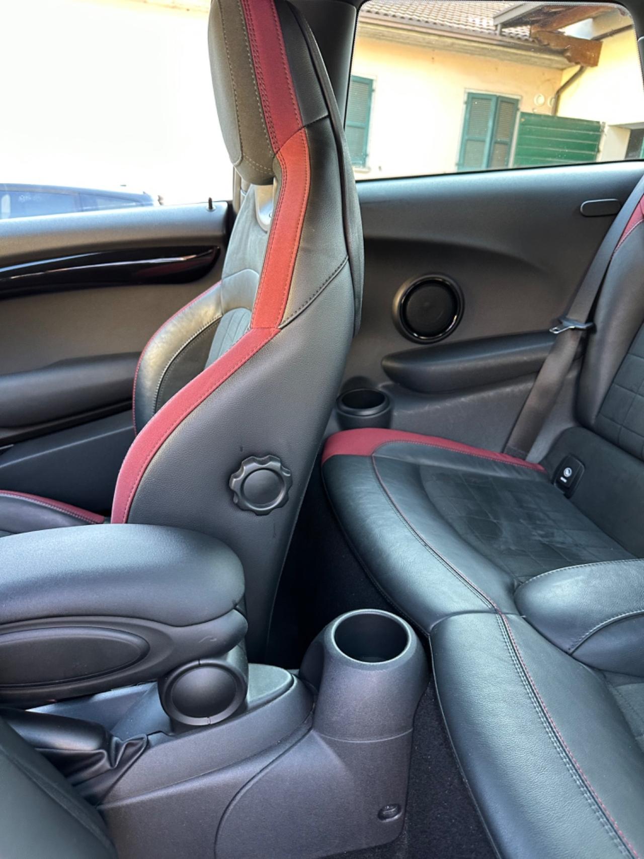 Mini COOPER JCW 233CV FULLOPT KMCERT UNICOPR