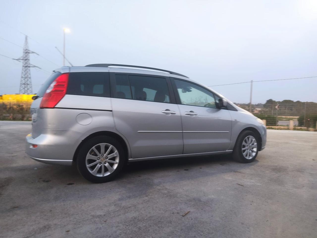 Mazda5 2.0 MZ-CD 16V 110CV 7 POSTI