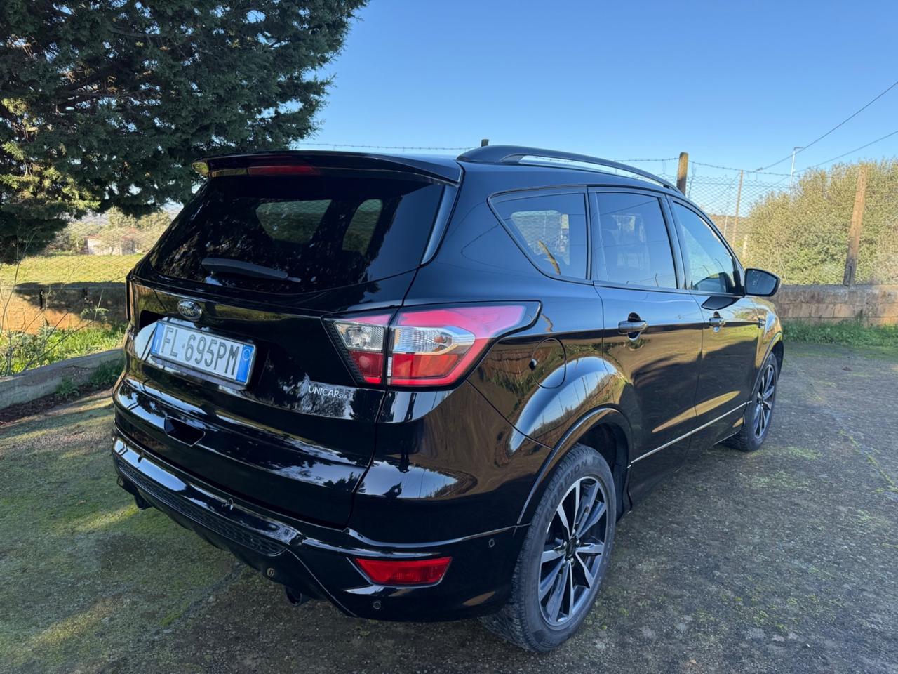 Ford Kuga 1.5 TDCI 120 CV S&S 2WD ST-Line