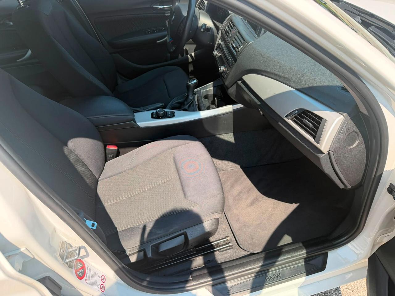 Bmw 118 118d 5p. Urban