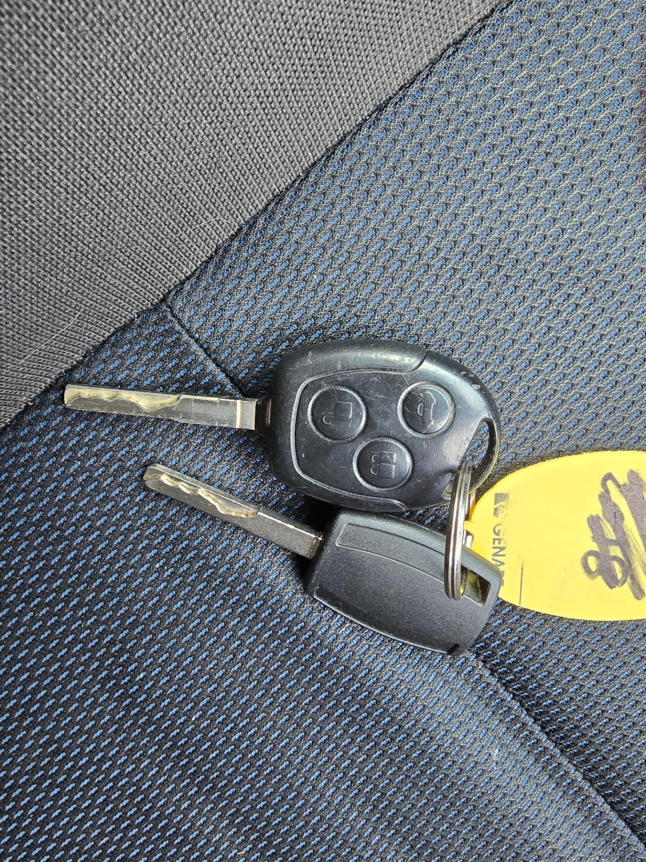 Ford Focus 1.6tdci 90cv full opt economica 2005