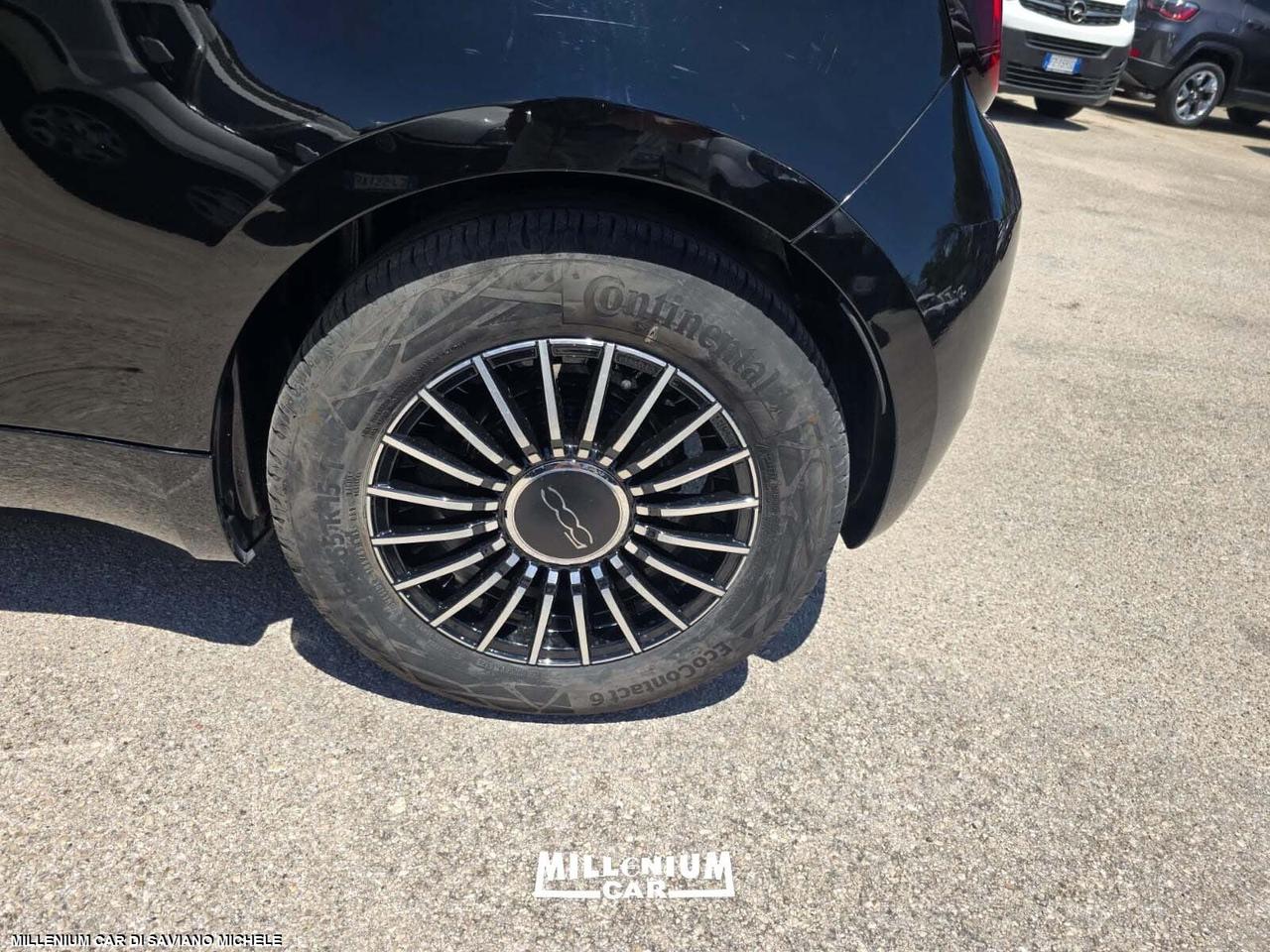 Fiat 500 ELETTRICA 2024 KM 10MILA