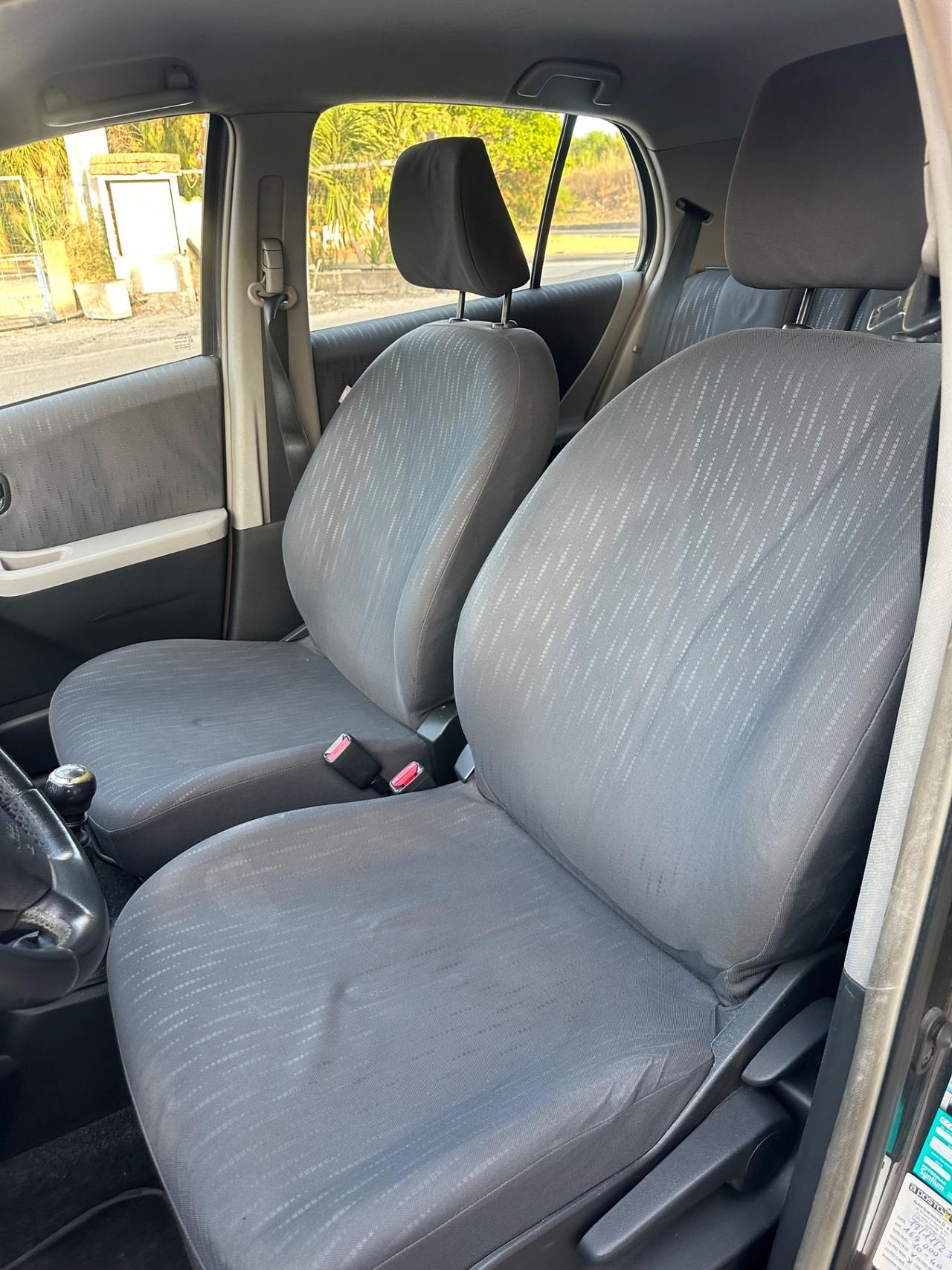 Toyota Yaris 1.3 5 porte Sol