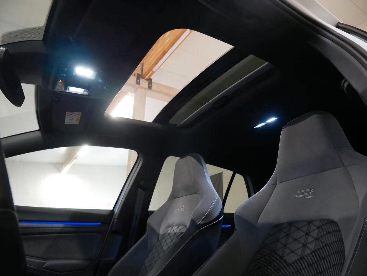 Volkswagen Golf 1.5 TSI EVO ACT R-Line