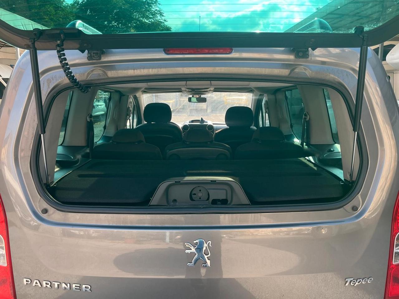 Peugeot Partner Tepee 1.6 HDi 110CV Premium