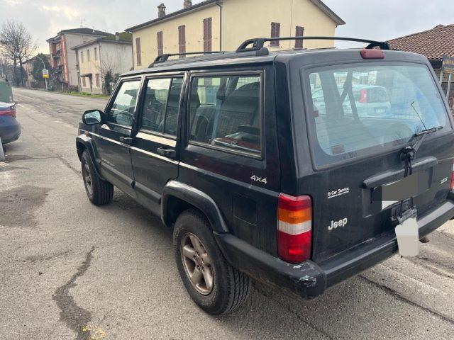 JEEP Cherokee 2.5 TD 5 porte Command-Trac Limited