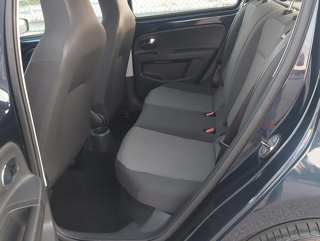 VOLKSWAGEN UP- NEOPATENTATI- UNICO PROPRIETARIO