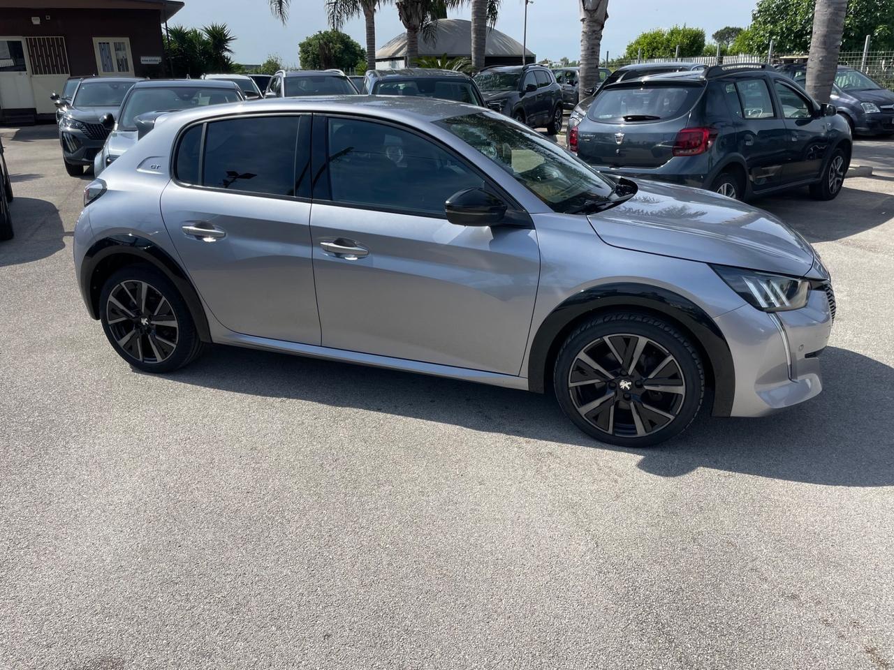 Peugeot 208 GT fulll a*f*f*a*r*e