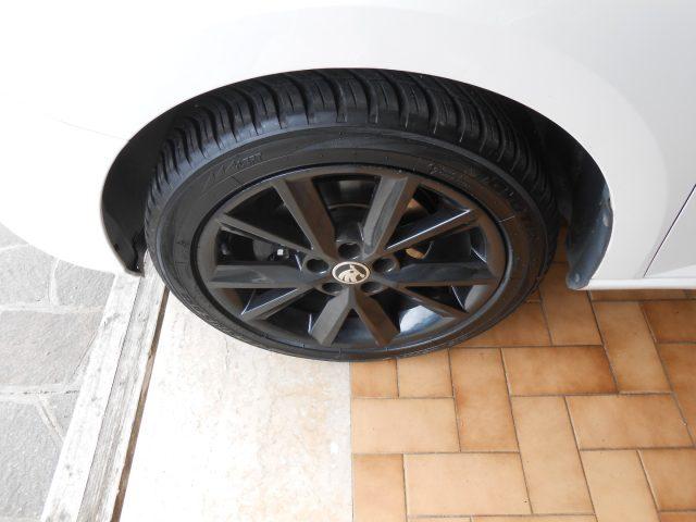 SKODA Fabia 1.0 MPI 60 CV Twin Color