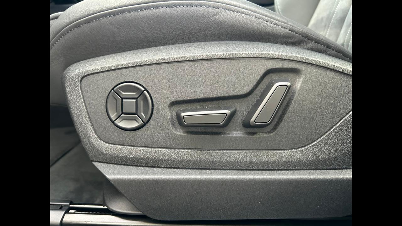 Audi Q8 e-tron 250/95