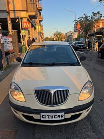 Lancia Ypsilon 1.2 60 cv Argento