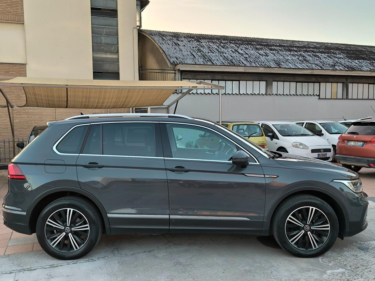 Volkswagen Tiguan 2.0 TDI 150 CV SCR DSG 4MOTION Elegance