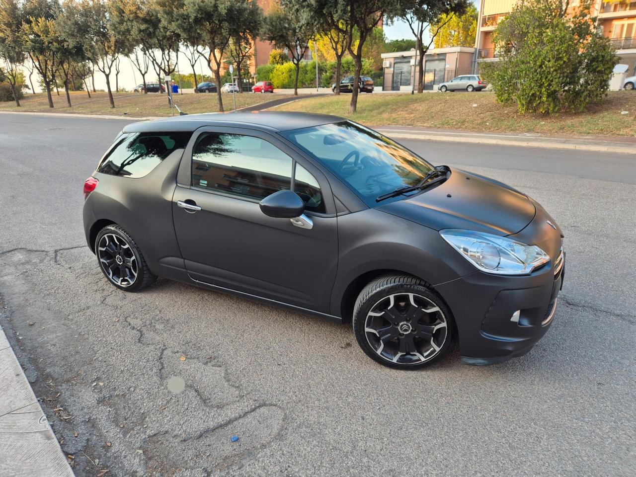 Citroën DS3 1.4 benzina 95cv just black 2012 opaco