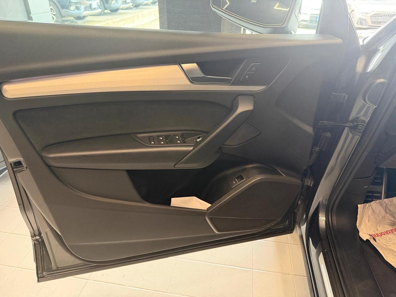AUDI Q5 2ª serie Q5 SPB 40 TDI quattro S troni...