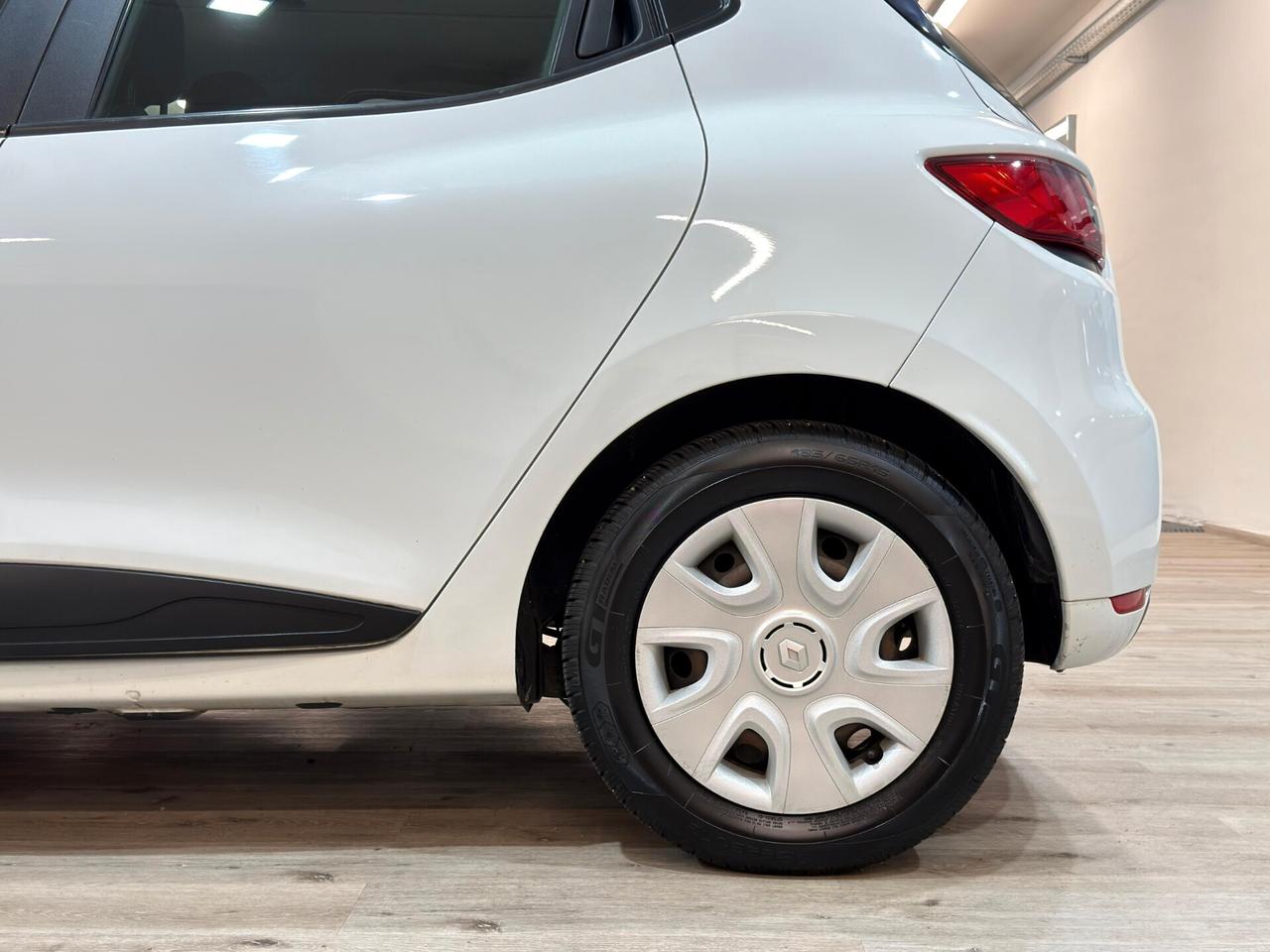 RENAULT CLIO VAN 1.5dci 75cv AUTOCARRO 2POSTI