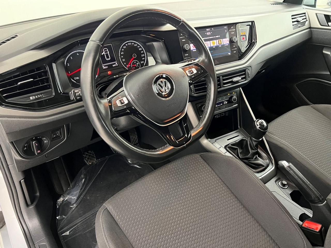 VOLKSWAGEN Polo VI 2017 Polo 5p 1.0 mpi Comfortline 75cv