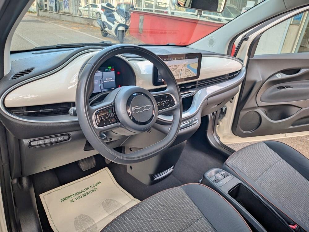 Fiat 500e 42 kWh ITALIANA UNIPRO'